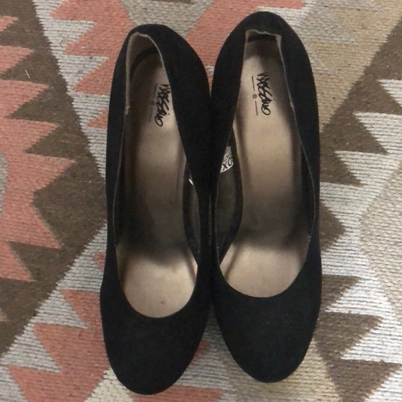 Black Mossimo pumps - Picture 2 of 4